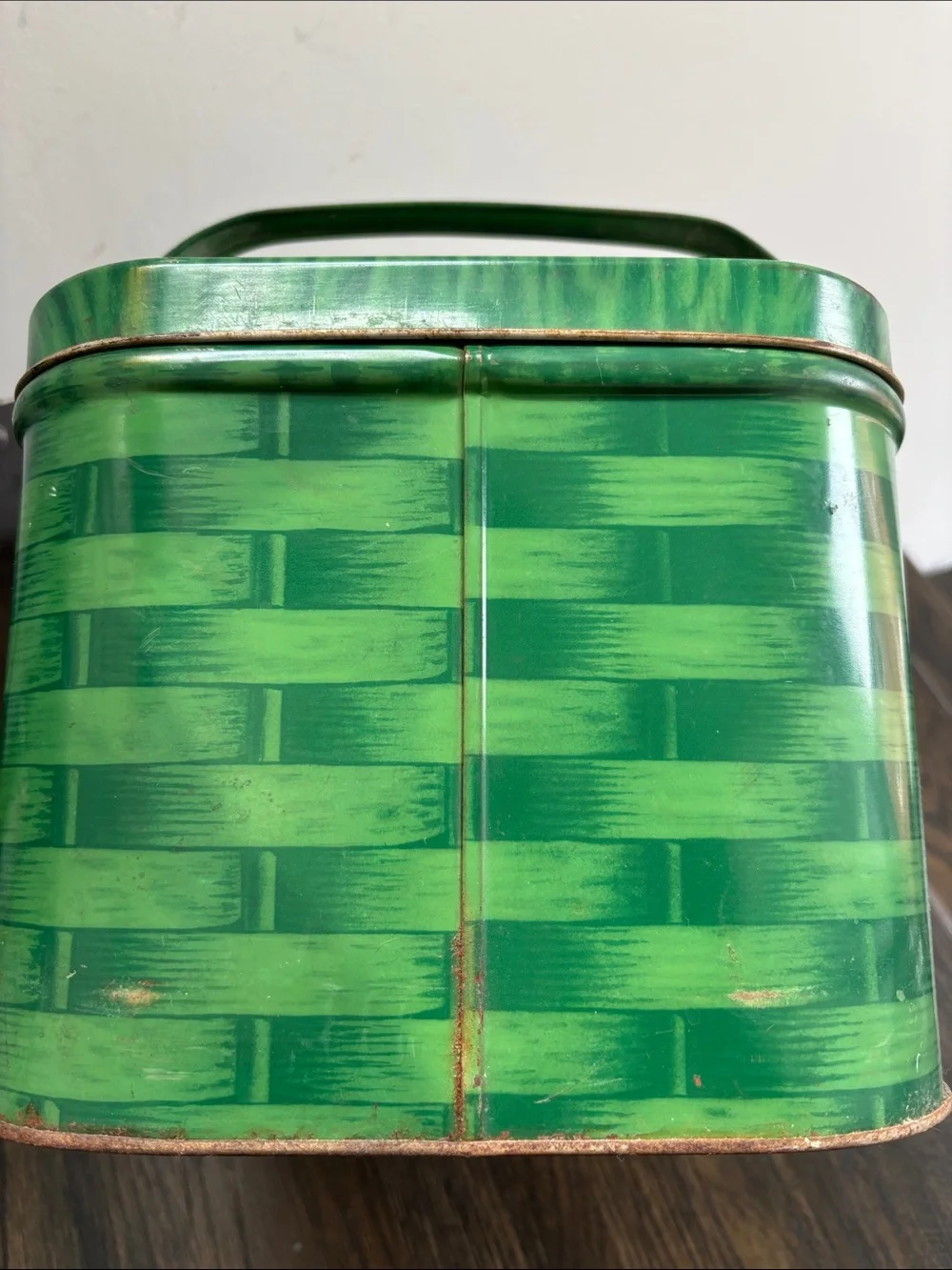 Vintage tin lithograph basket, green faux basket design, handles, hinged lid